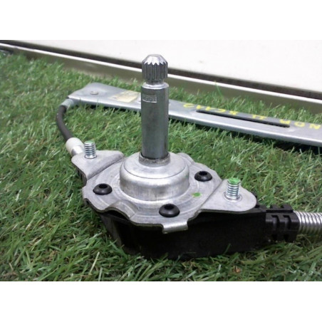 Leve vitre mecanique arriere droit FIAT PANDA II 1.1 d’occasion