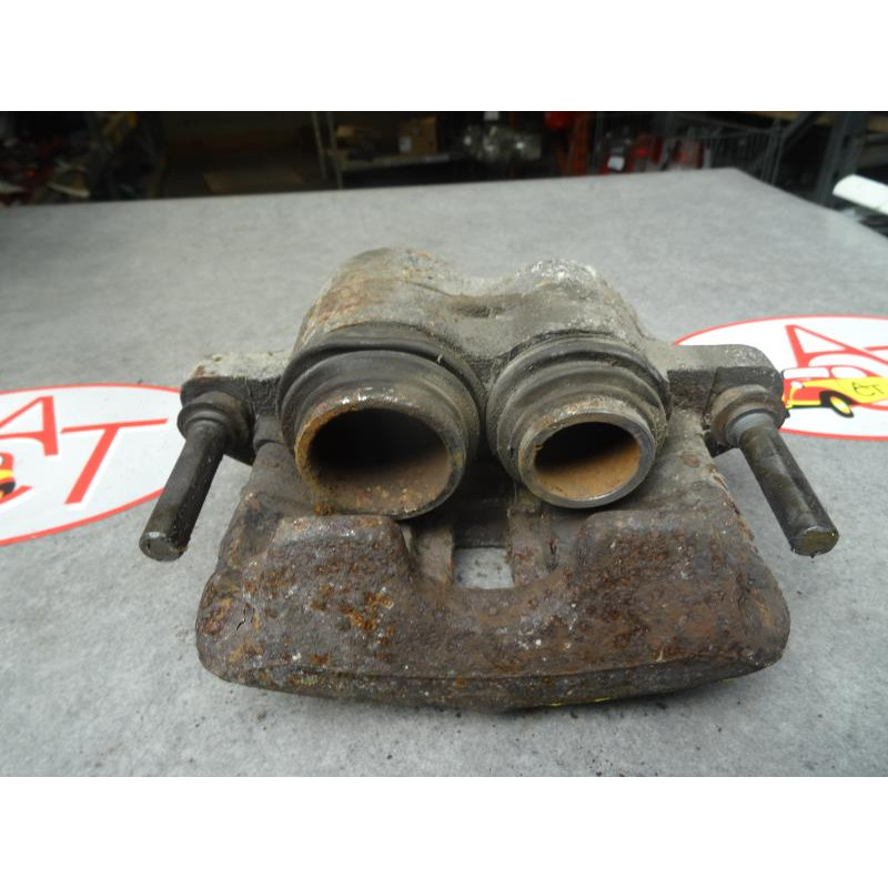 Etrier avant droit (freinage) CITROEN C25 COMBI d’occasion