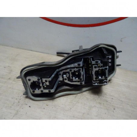 Platine feu arriere gauche RENAULT SCENIC 2 PHASE 1 d’occasion