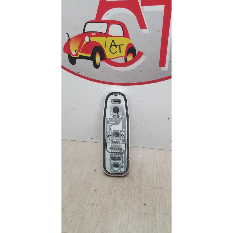 Platine feu arriere gauche RENAULT TWINGO 1 PHASE 3 d’occasion