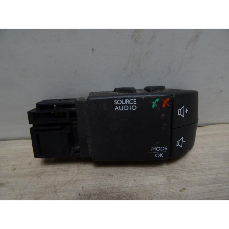 Commande autoradio DACIA LODGY PHASE 1 d’occasion