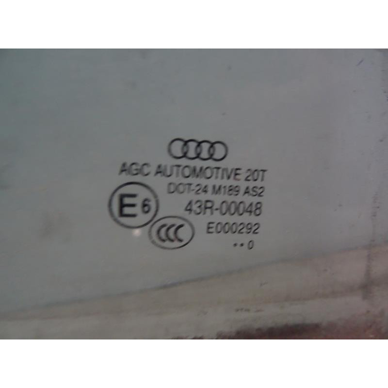 Vitre arriere droit AUDI Q5 1 PHASE 1 d’occasion
