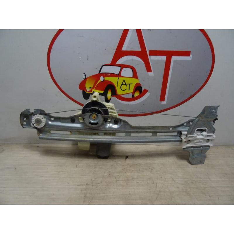 Leve vitre electrique arriere gauche PEUGEOT 308 2 SW PHASE 1 BREAK d’occasion