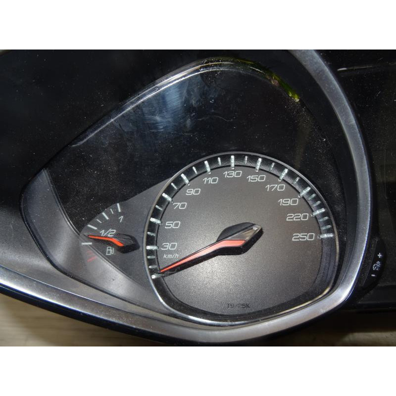 Compteur PEUGEOT 308 2 SW PHASE 1 BREAK d’occasion