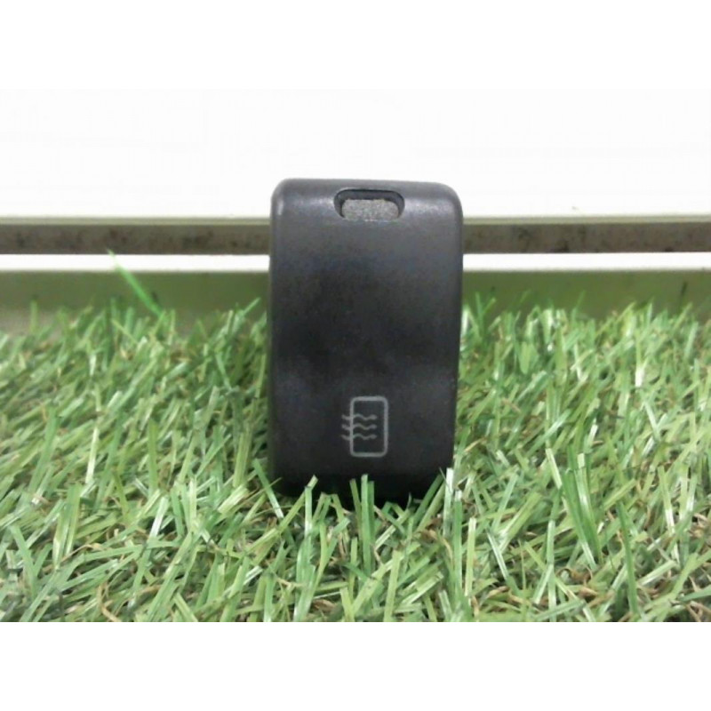 Bouton/Interrupteur VOLKSWAGEN P0LO III SDI FLIGHT HAYON d’occasion