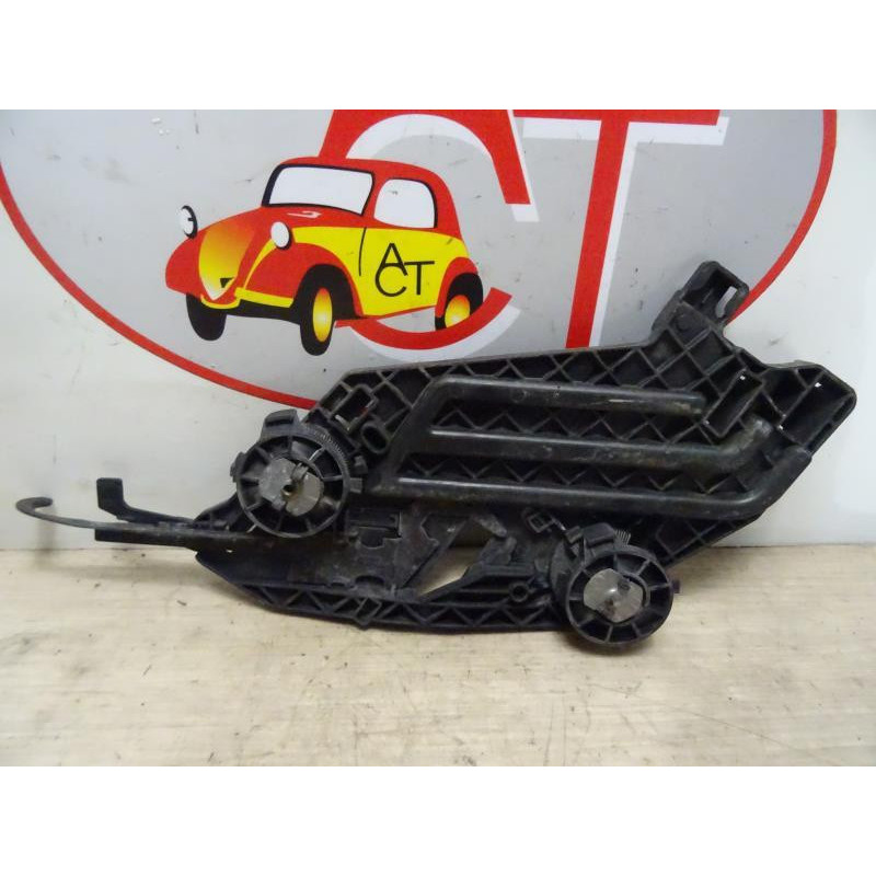 Support de pare chocs avant SKODA OCTAVIA 2 PHASE 2 BREAK d’occasion