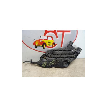Support de pare chocs avant SKODA OCTAVIA 2 PHASE 2 BREAK d’occasion