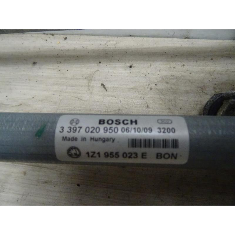 Moteur essuie glace avant SKODA OCTAVIA 2 PHASE 2 BREAK d’occasion