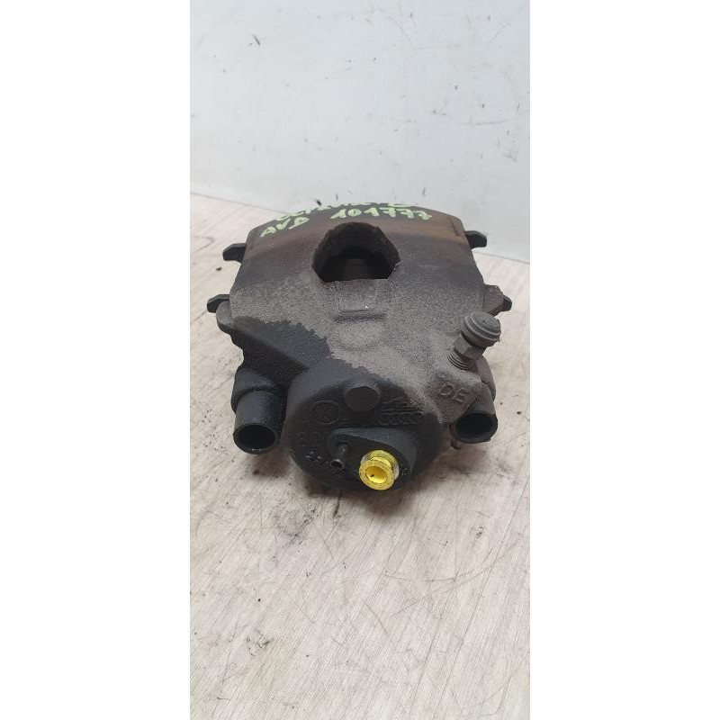 Etrier avant droit (freinage) SKODA OCTAVIA 2 PHASE 2 BREAK d’occasion