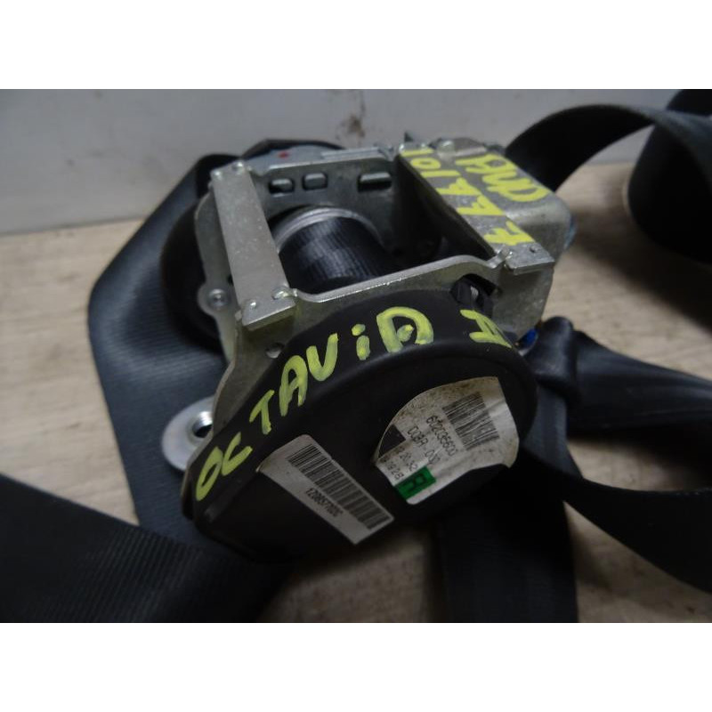 Ceinture avant droit SKODA OCTAVIA 2 PHASE 2 BREAK d’occasion