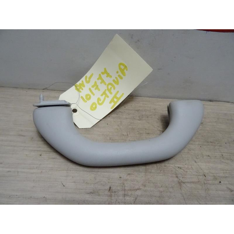 Poignee de maintien avant gauche SKODA OCTAVIA 2 PHASE 2 BREAK d’occasion