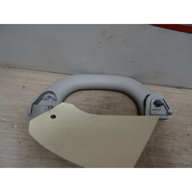 Poignee de maintien avant gauche SKODA OCTAVIA 2 PHASE 2 BREAK d’occasion