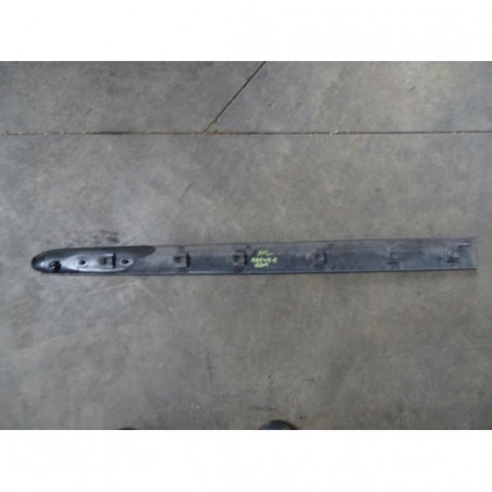 Baguette de porte avant gauche RENAULT CLIO 2 PHASE 1 d’occasion