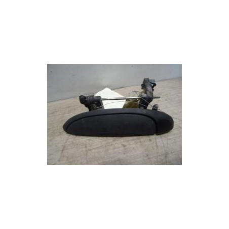 Poignee porte arriere gauche RENAULT CLIO 2 PHASE 1 d’occasion