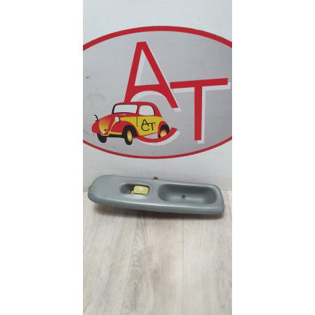 Interrupteur de leve vitre avant droit RENAULT TWINGO 1 PHASE 2 d’occasion
