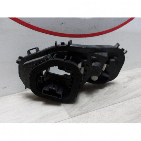 Platine feu arriere gauche RENAULT TWINGO 3 d’occasion