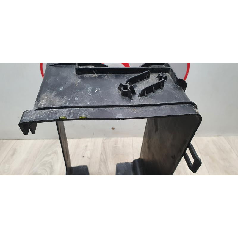 Cache batterie VOLKSWAGEN POLO 4 PHASE 1 d’occasion