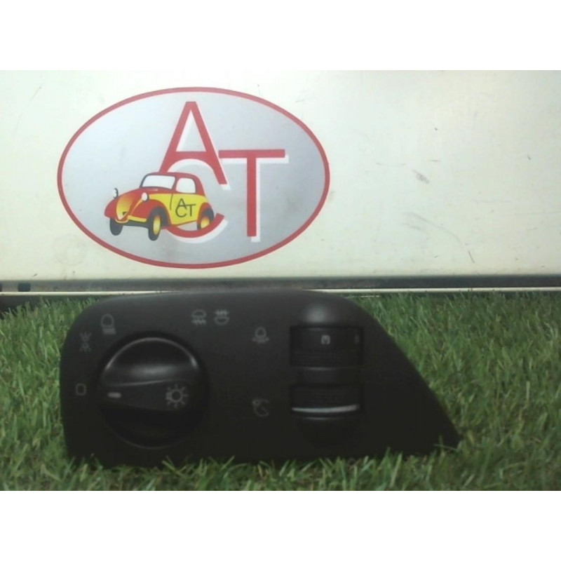 Commande de phare VOLKSWAGEN P0LO III SDI FLIGHT HAYON d’occasion