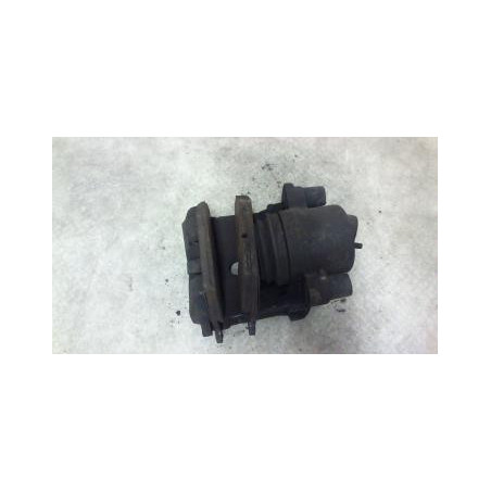 Etrier avant gauche (freinage) VOLKSWAGEN POLO 4 PHASE 1 d’occasion