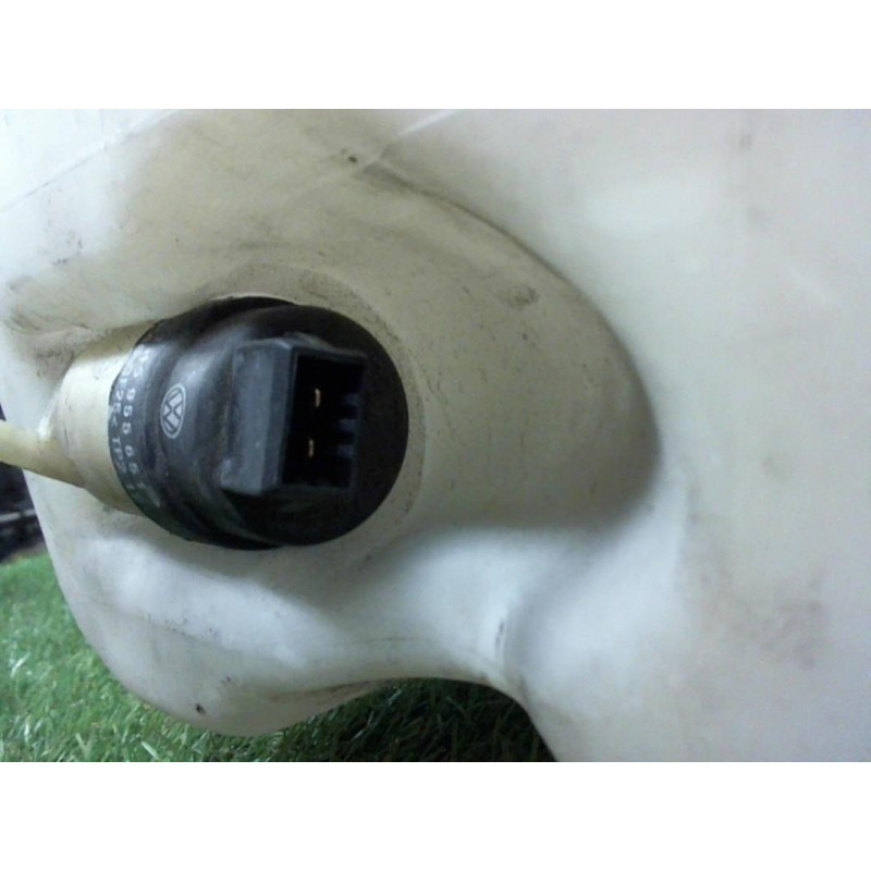 Vase de lave glace VOLKSWAGEN P0LO III SDI FLIGHT HAYON d’occasion