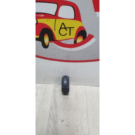 Interrupteur de leve vitre RENAULT CLIO 2 PHASE 1 d’occasion