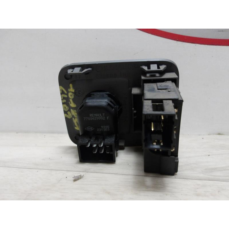 Commande retroviseurs RENAULT CLIO 2 PHASE 1 d’occasion