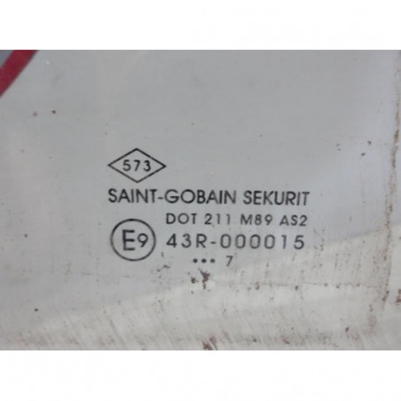 Vitre arriere droit DACIA SANDERO 2 PHASE 2 d’occasion