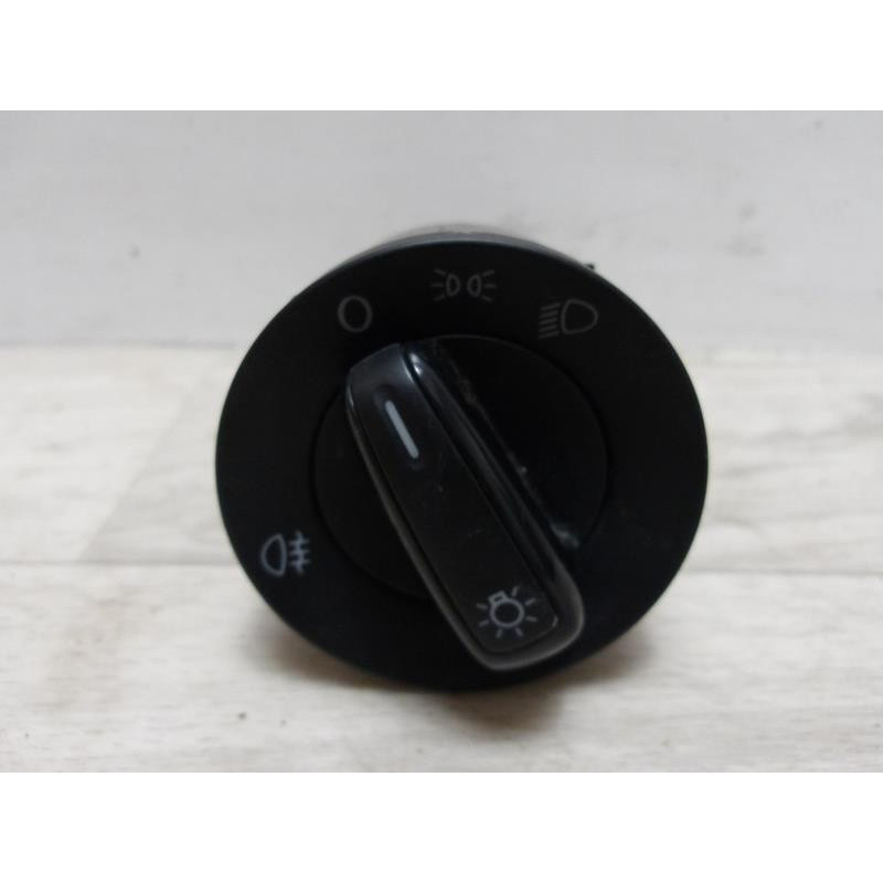 Commande de phare VOLKSWAGEN POLO 5 PHASE 1 d’occasion