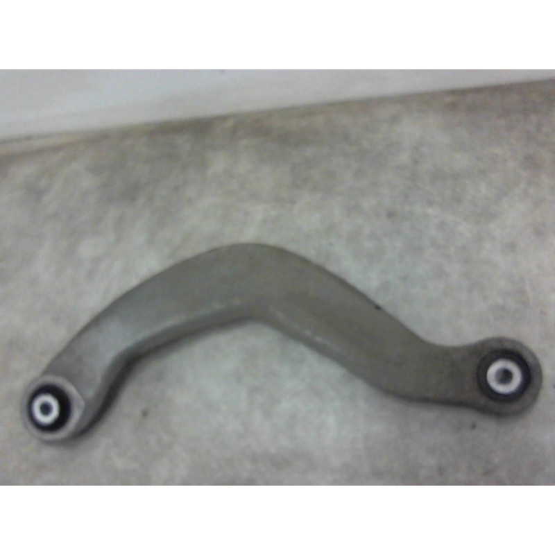 Triangle avant droit AUDI A4 3 AVANT S4 PHASE 1 BREAK d’occasion