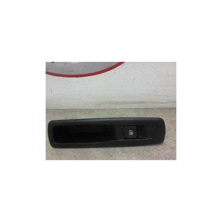 Interrupteur de leve vitre arriere gauche RENAULT SCENIC 3 PHASE 3 d’occasion