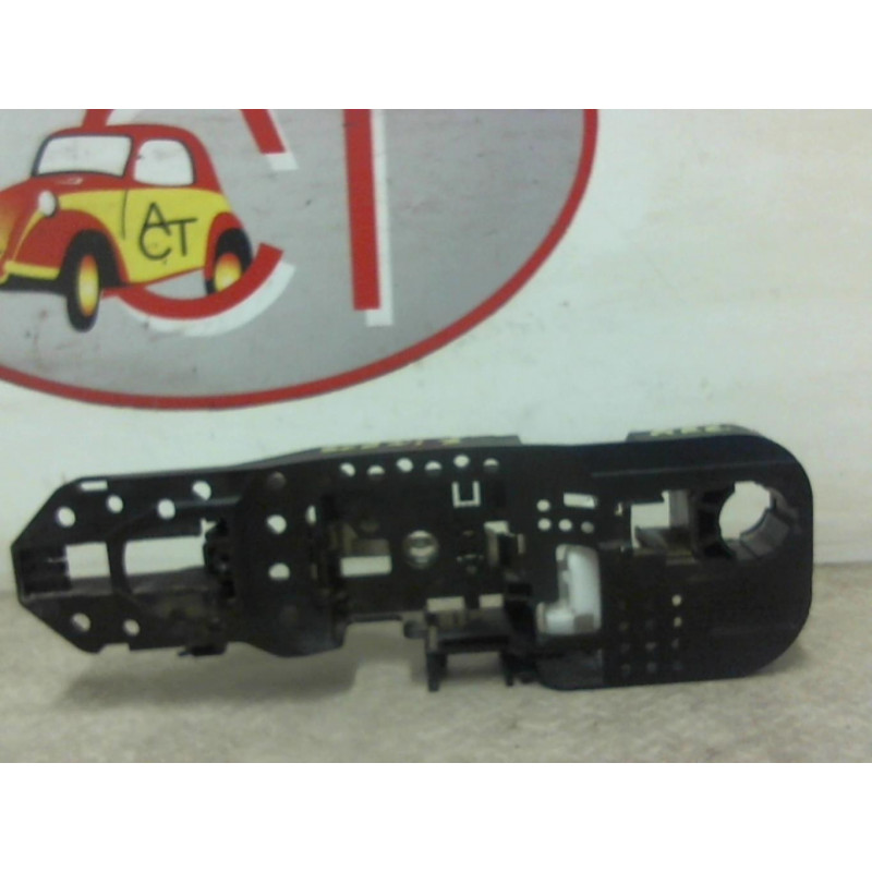 Support poignee porte arriere gauche RENAULT SCENIC 3 PHASE 3 d’occasion