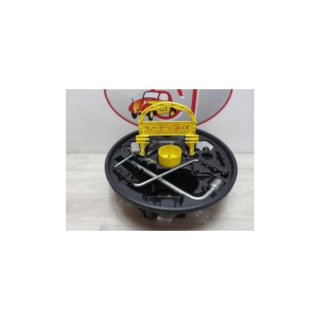 Cric (Ensemble depannage) RENAULT CLIO 2 PHASE 1 d’occasion