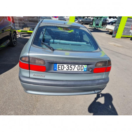 Cric RENAULT LAGUNA 1 PHASE 1 d’occasion
