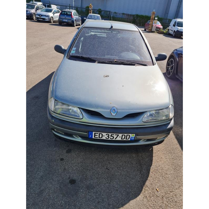 Cric RENAULT LAGUNA 1 PHASE 1 d’occasion
