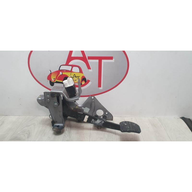 Pedalier de frein RENAULT CLIO 4 PHASE 2 d’occasion