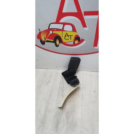 Attache ceinture arriere gauche BMW SERIE 3 E90 PHASE 1 d’occasion