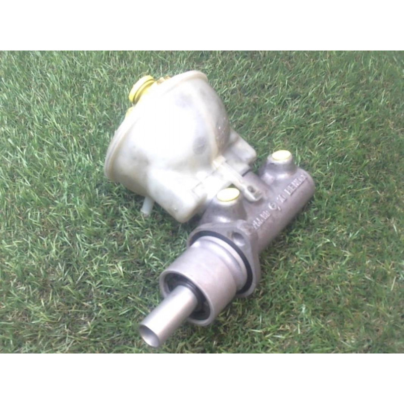 Maitre cylindre (freinage) VOLKSWAGEN P0LO III SDI FLIGHT HAYON d’occasion