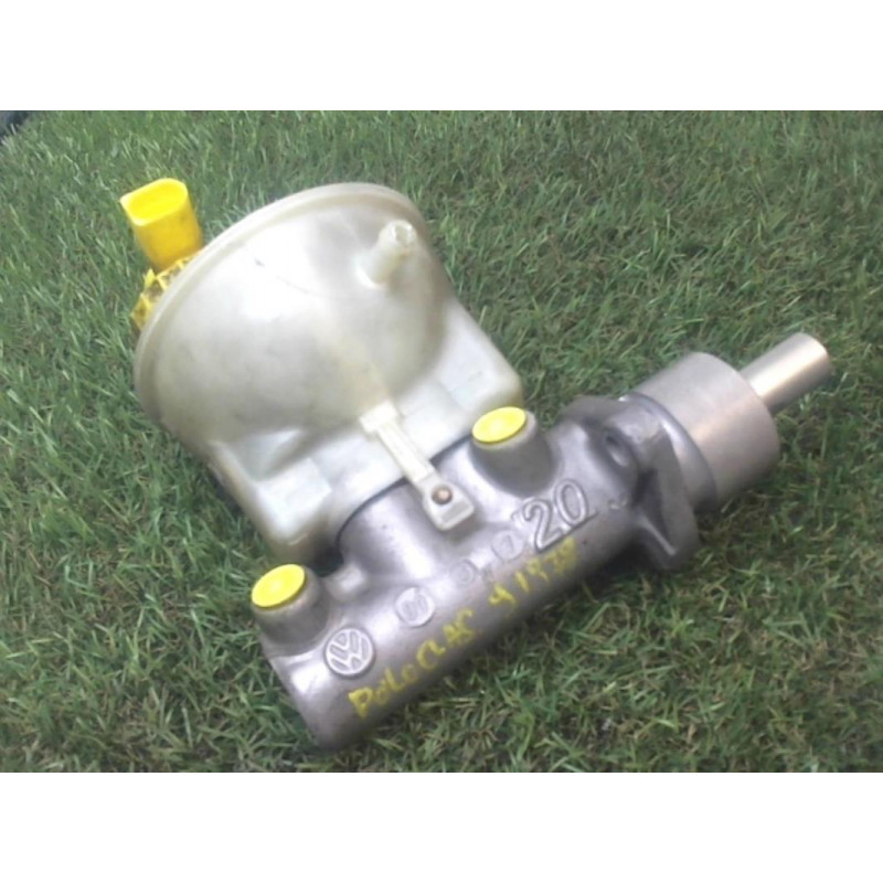 Maitre cylindre (freinage) VOLKSWAGEN P0LO III SDI FLIGHT HAYON d’occasion