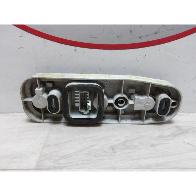 Platine feu arriere gauche RENAULT TWINGO 1 PHASE 3 d’occasion