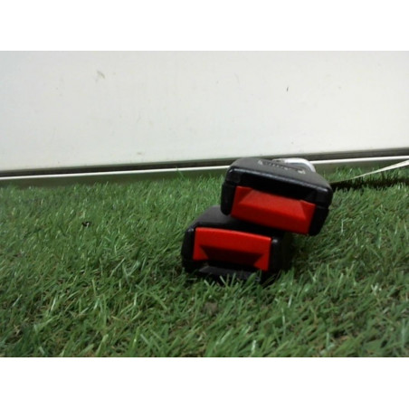 Attache ceinture arriere droit VOLKSWAGEN P0LO III SDI FLIGHT HAYON d’occasion