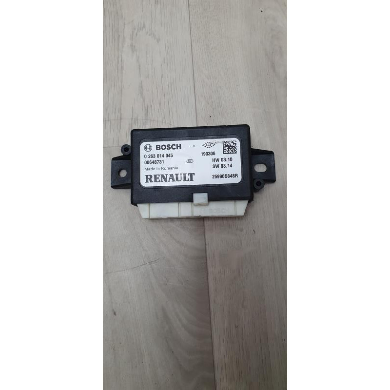 Boitier d'aide au stationnement RENAULT CLIO 4 PHASE 2 d’occasion