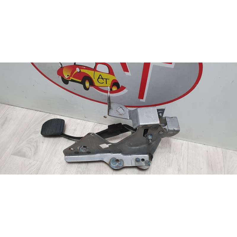 Pedalier d'embrayage RENAULT CLIO 4 PHASE 2 d’occasion