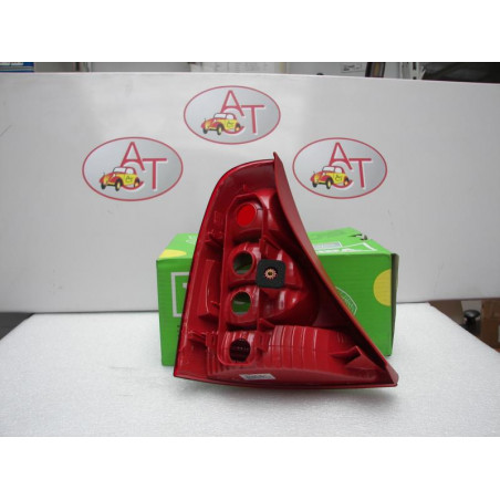 Feu arriere principal droit (feux) RENAULT CLIO II PHASE 2 d’occasion