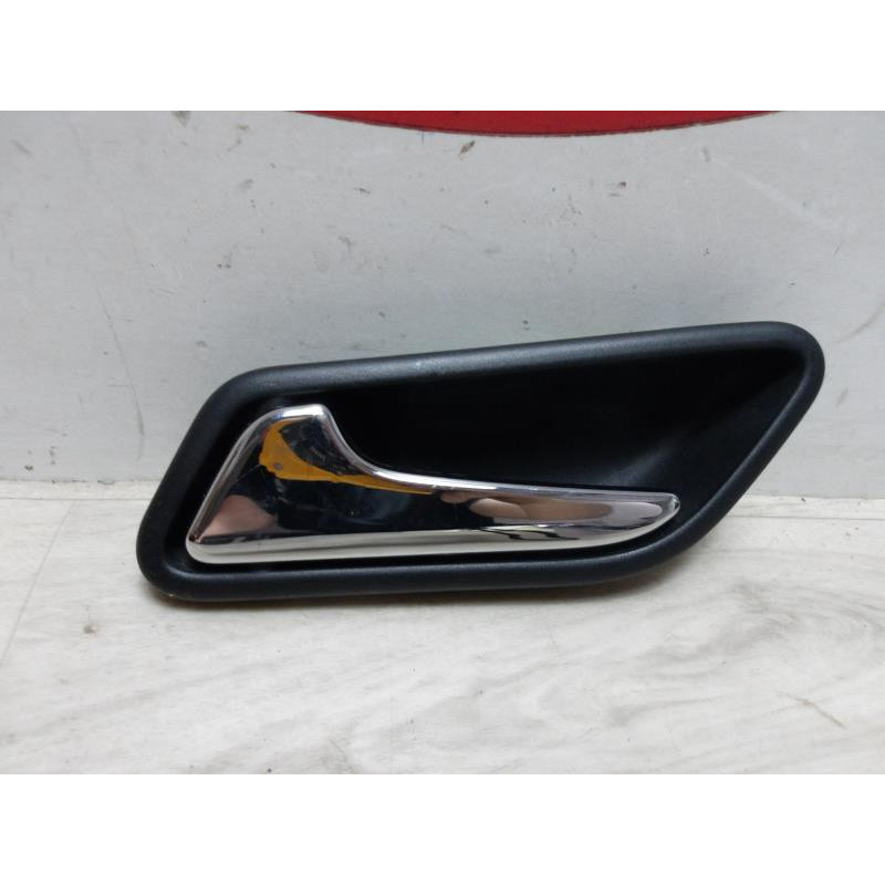 Poignee interieur arriere gauche MERCEDES CLASSE A 169 PHASE 1 d’occasion