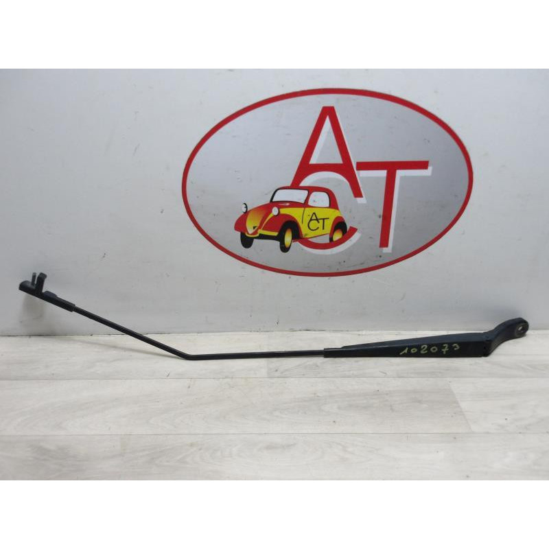 Bras essuie glace avant droit PEUGEOT 207 PHASE 1 d’occasion
