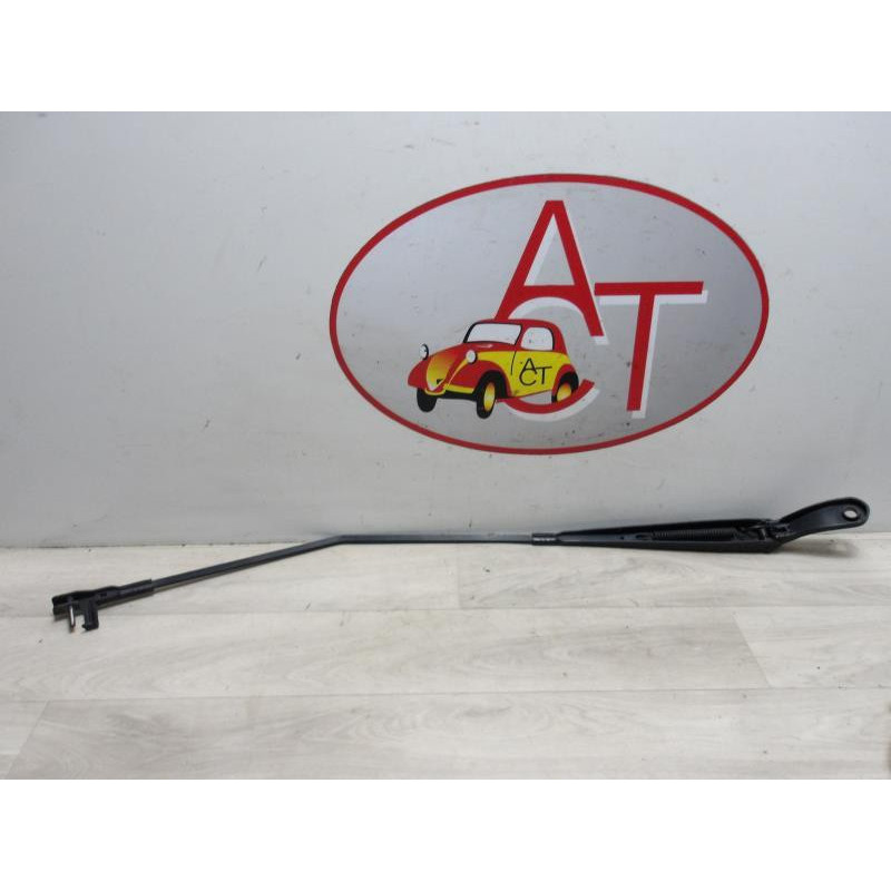 Bras essuie glace avant droit PEUGEOT 207 PHASE 1 d’occasion