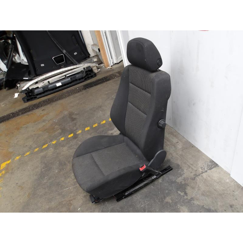 Siege avant droit OPEL ZAFIRA B PHASE 2 d’occasion