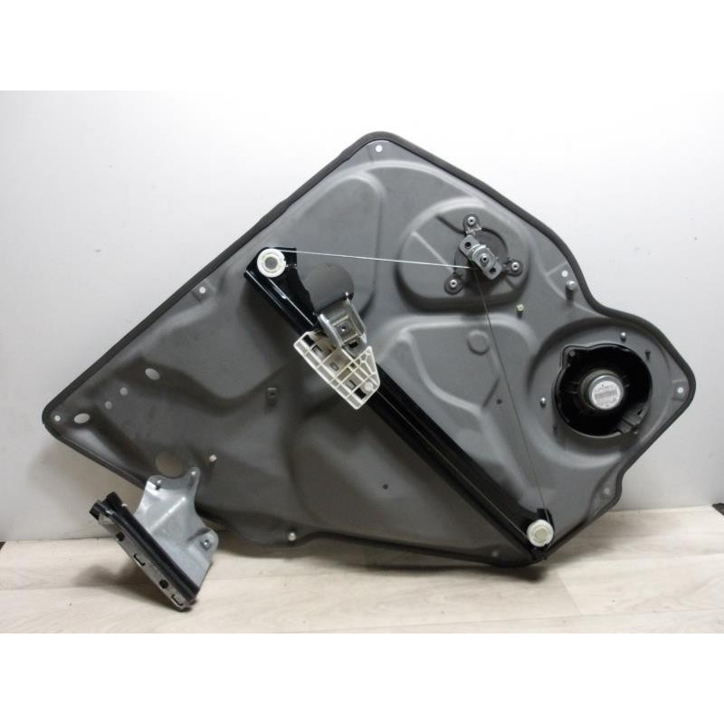 Mecanisme de leve vitre electrique arriere gauche MERCEDES CLASSE A 169 PHASE 1 d’occasion