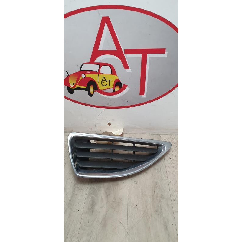 Grille de pare choc RENAULT MEGANE 1 PHASE 2 COUPE d’occasion
