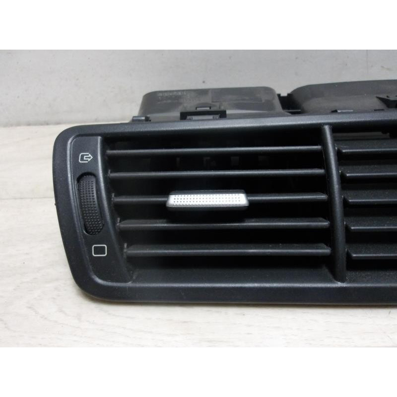 Aerateur tableau de bord PEUGEOT 807 d’occasion
